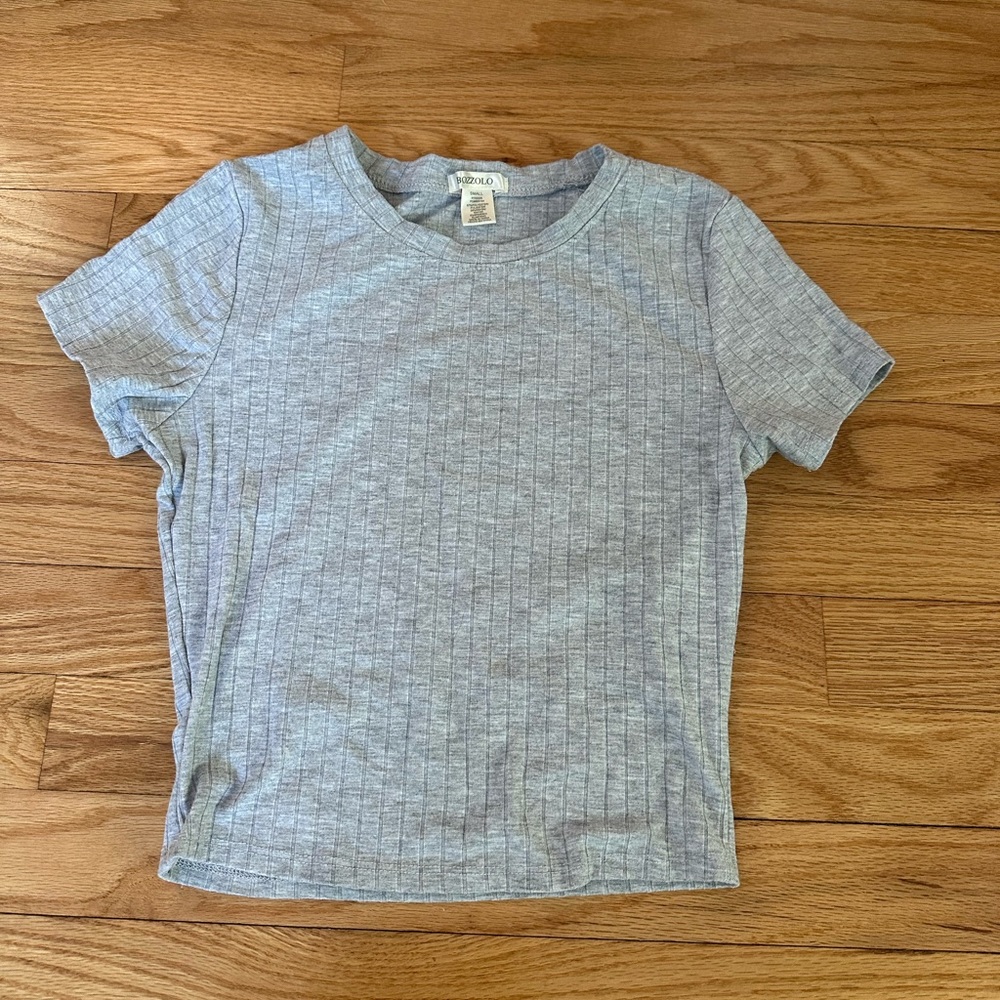 Ribbed gray top